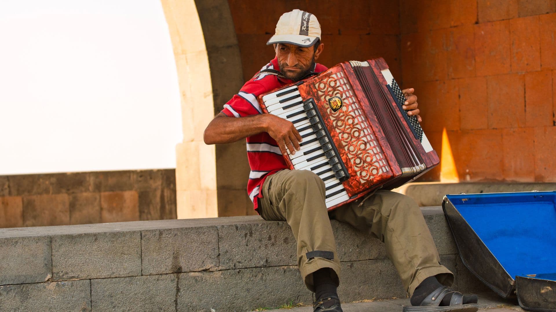 Why Egypt’s Creative Economy Needs Structured Maker Programs